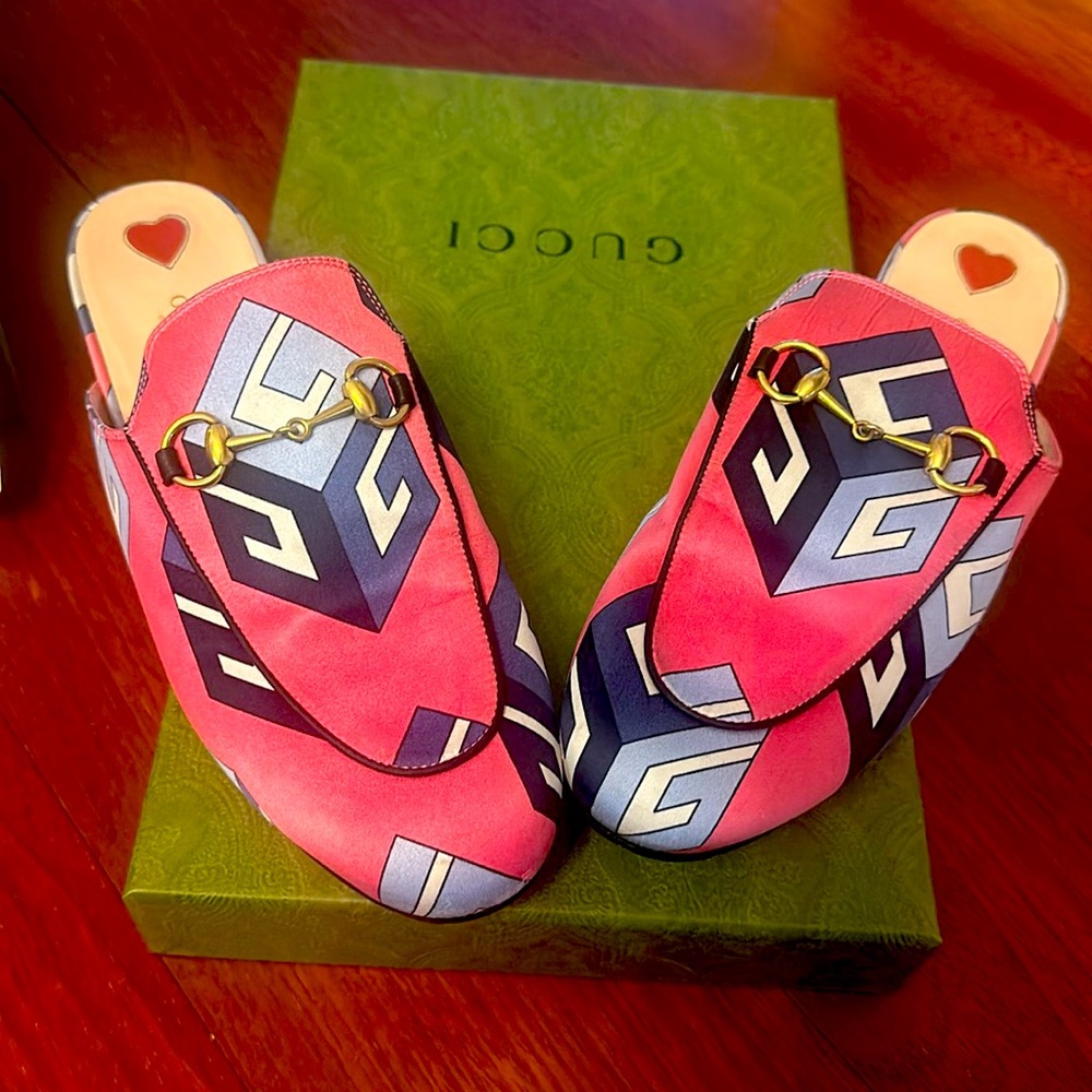 Gucci size 8 women’s shoes